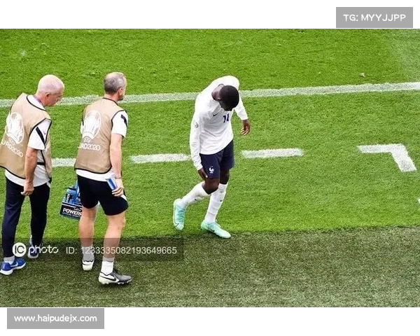 拉波尔塔亲自送别伊尼戈 球员即将赴巴萨接受胜利体检