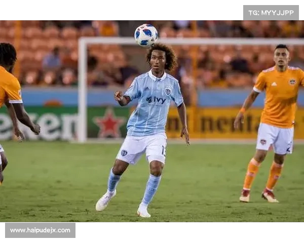 曼联与紫百合友谊赛门票热销 已突破六万张售出